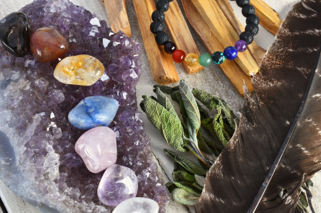 How to Cleanse & Charge Stones or Crystals